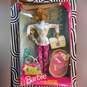 Mattel 14603 Vintage Pet Doctor Barbie 1996 NRFB box shows wear see photos